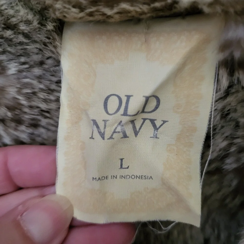 Old Navy channel early
